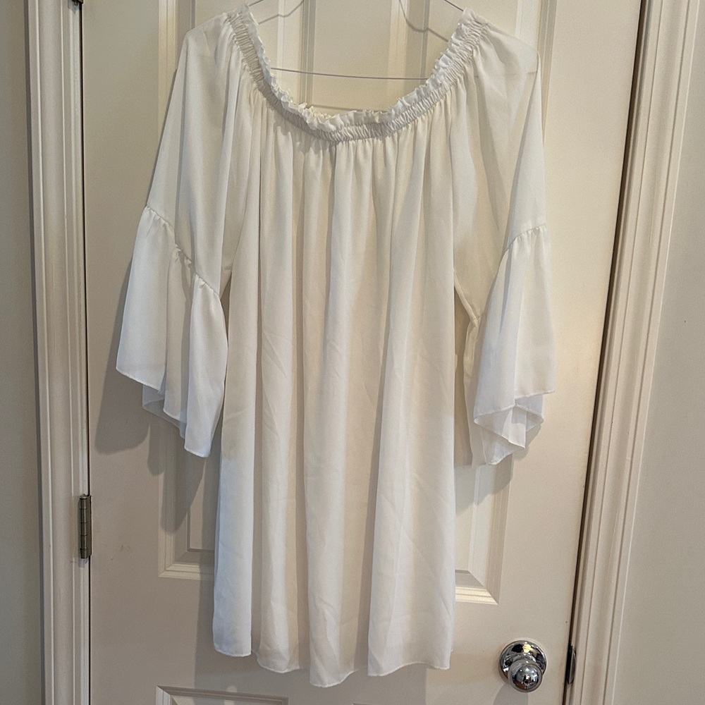 Elegant White Off-Shoulder Women's Top